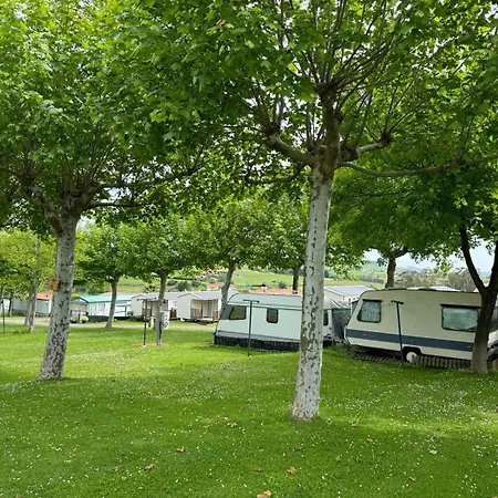 مكان تخييم Altamira