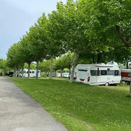 Altamira مكان تخييم