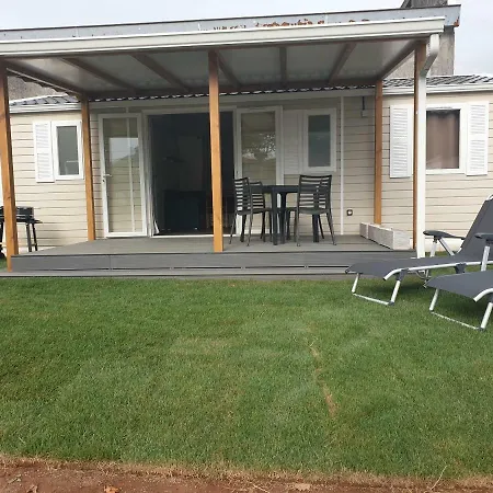 营地 Altamira Park *